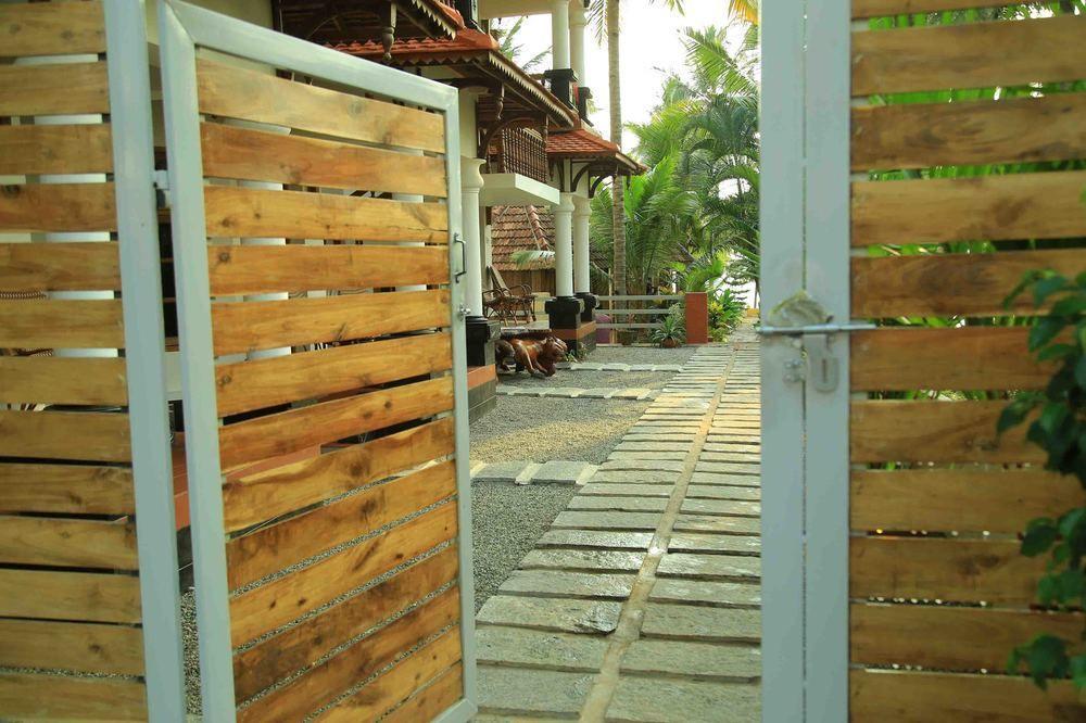 Woodhouse Beach Resort Varkala Luaran gambar